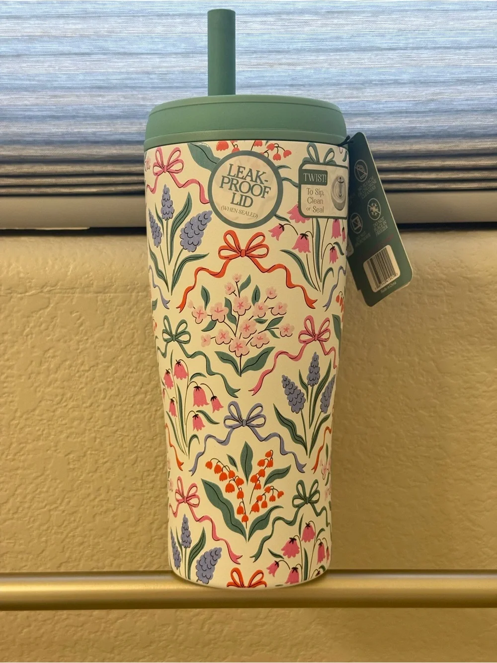 Floral Travel Tumbler with Teal Lid NWT